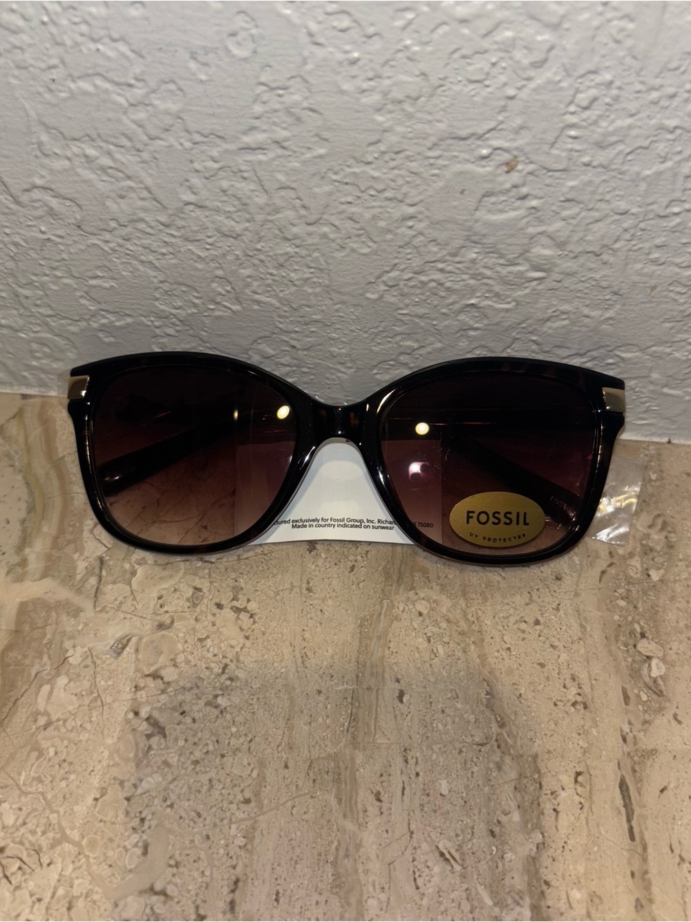 FW262 FOSSIL Women's CAT EYE Black/Gold Sunglasses X82842 55-19-140 UV Protects